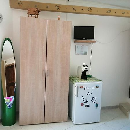 Room Holiday "Al Centro Storico" Palermo Exterior photo